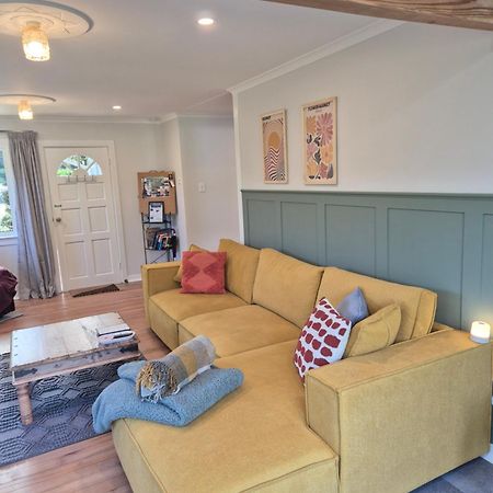 Cosy Getaway In Manapouri Villa Eksteriør bilde